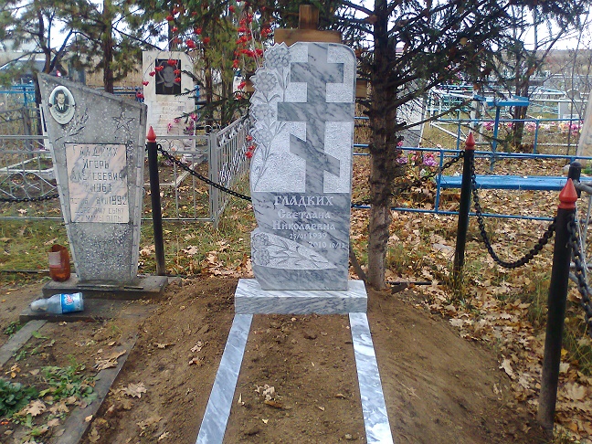 Памятник из мрамора